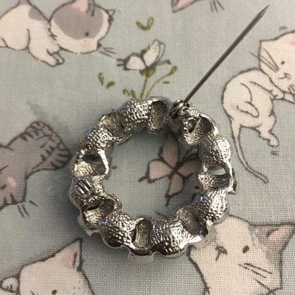 Vintage Silver Pearl and Rhinestone Costume Brooch - Picture 6 of 8